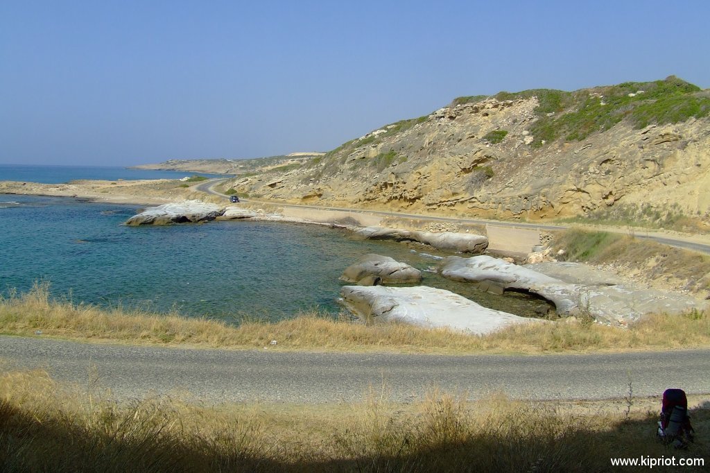 Трасса вдоль моря